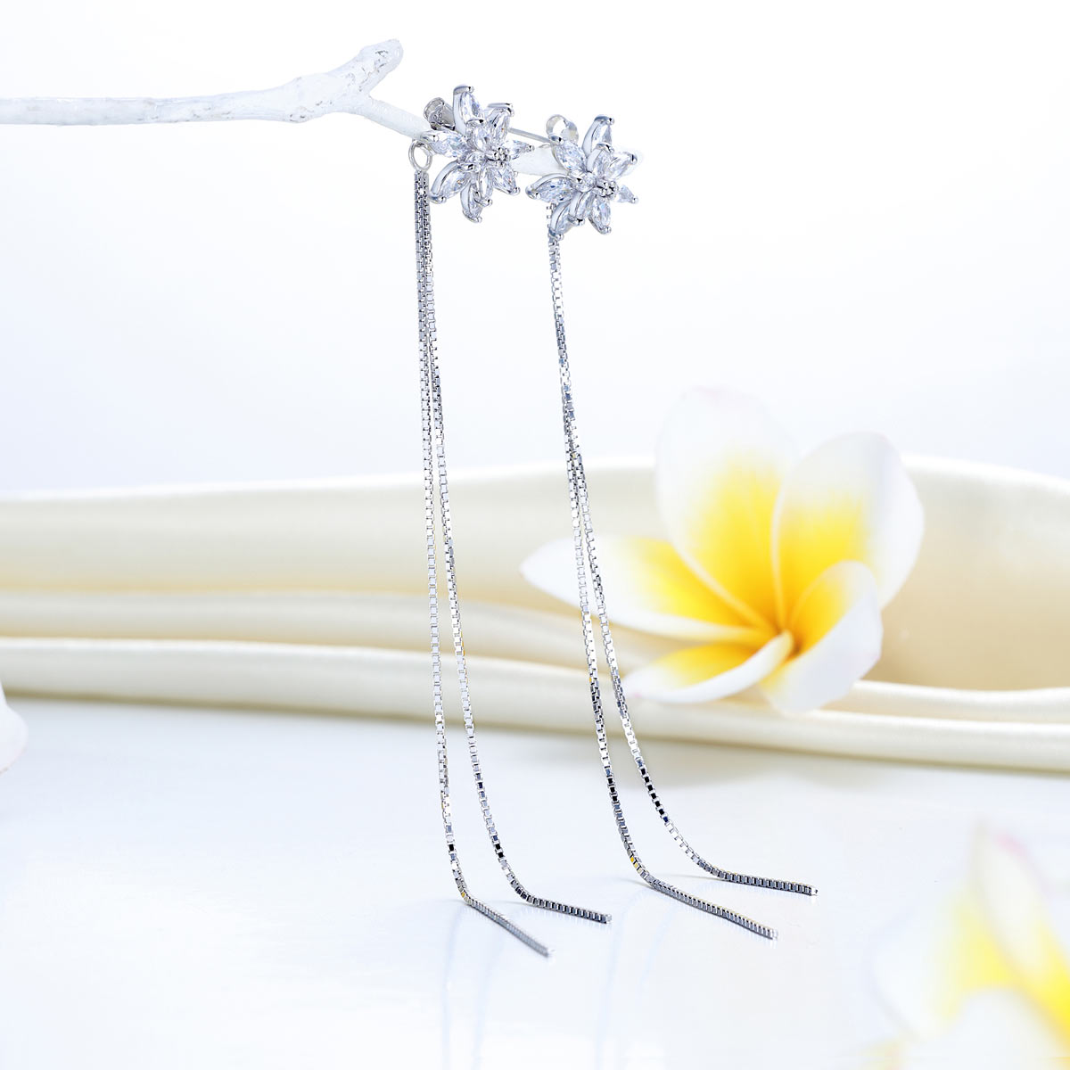 Long Elegant Solid 925 Sterling Silver Earrings Flowers Created Diamonds