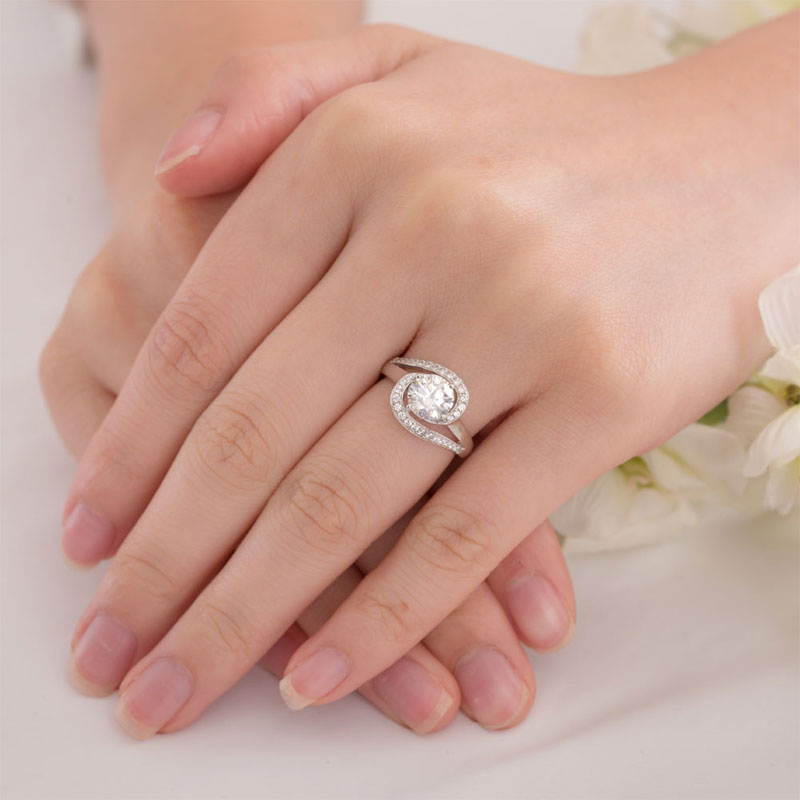 Twist Curl 925 Sterling Silver Wedding Engagement Ring 1.25 Ct Created Diamond